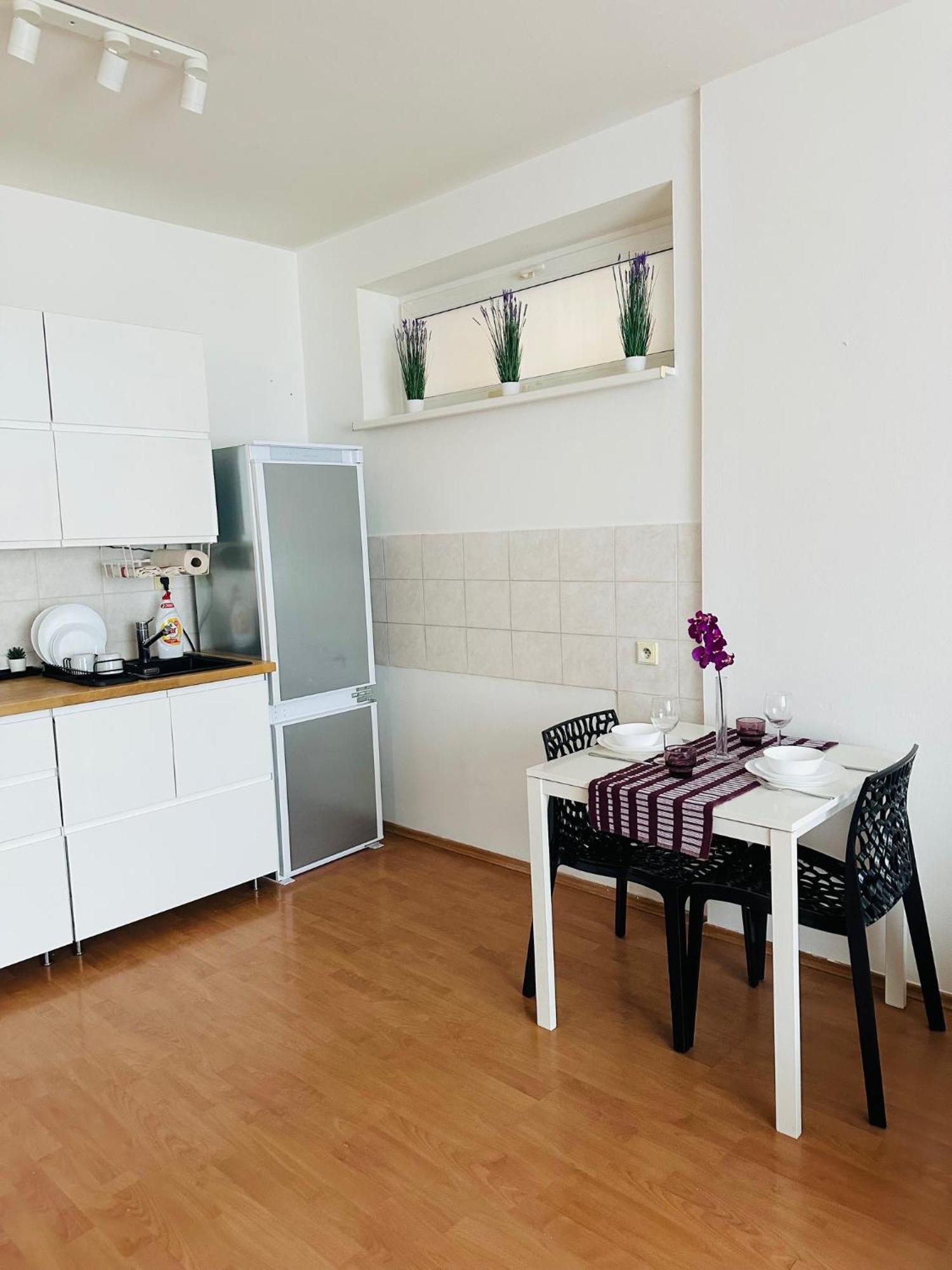 After Two Apartment Bratislava Ngoại thất bức ảnh